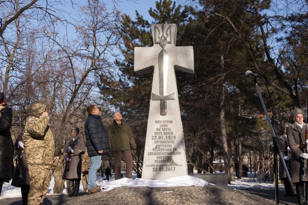 Що відомо про нового заступника міського голови Андрія Денисенка? 