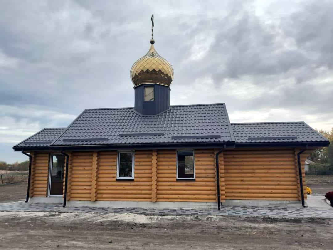 На Дніпровщині мама загиблого героя пожертвувала кошти на побудову церкви 