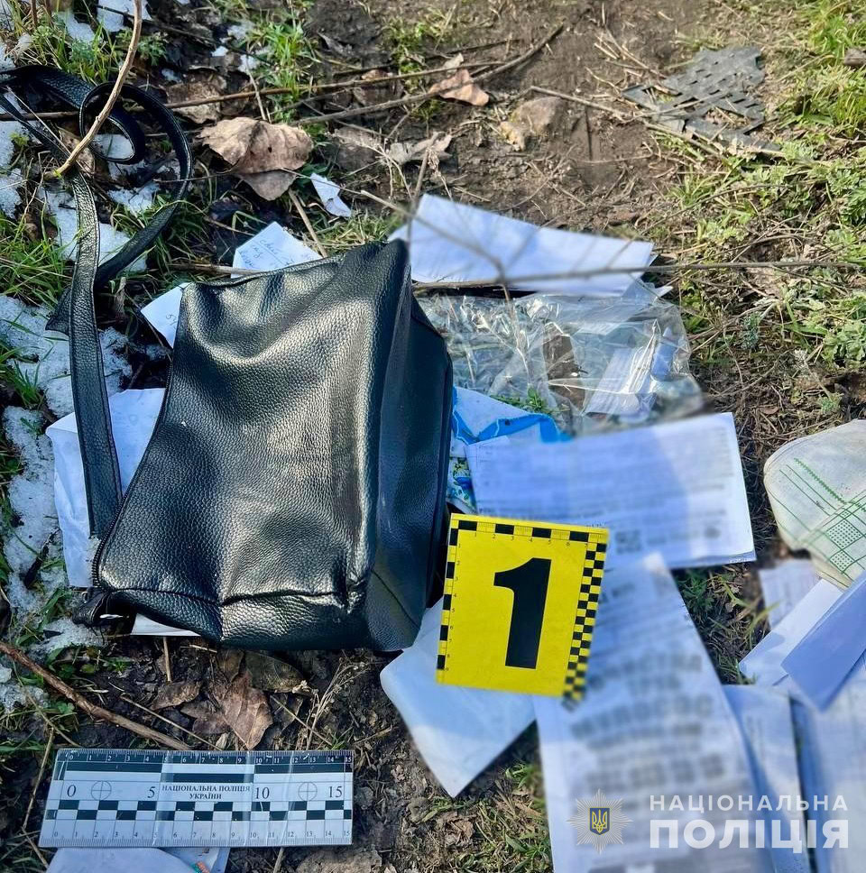 У Дніпрі затримали підозрюваного у пограбуванні 71-річної жінки