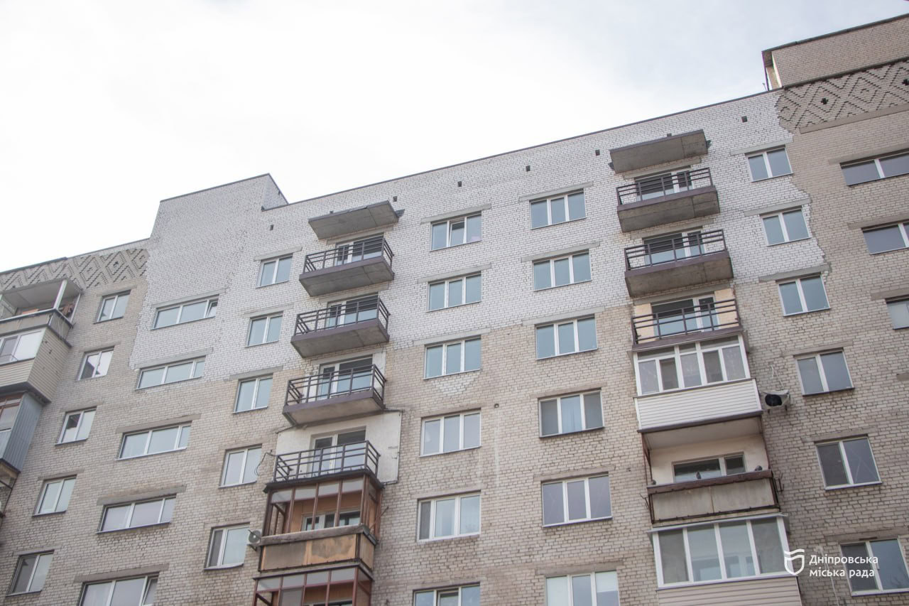 У Дніпрі за 30 млн відремонтували будинок, куди влучив ворожий дрон