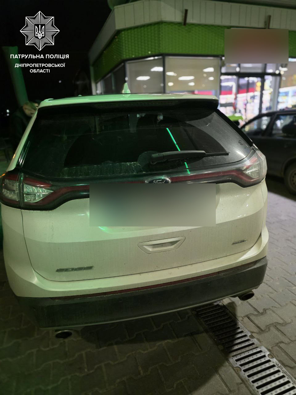 У Дніпрі 15-річний хлопець ганяв на Ford і ледь не збив жінку