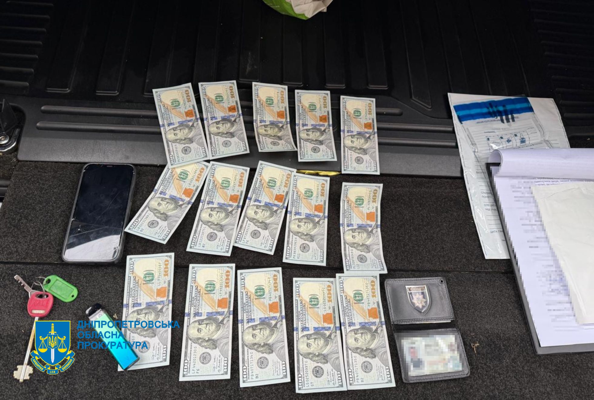 У Дніпрі судитимуть поліцейського за «допомогу» в ухиленні від мобілізації та хабарі