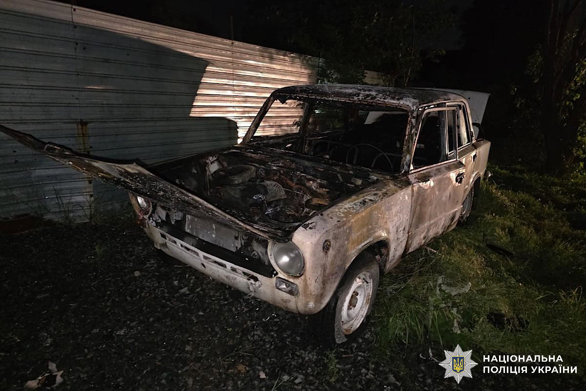 Натисни щоб дізнатись більше про: На Дніпровщині затримали підозрюваного у підпалі автомобіля