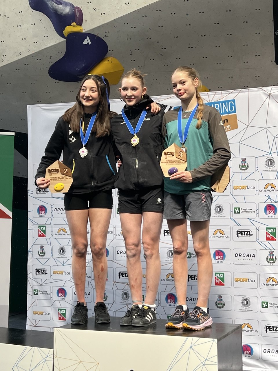 Натисни щоб дізнатись більше про: Скелелазка з Дніпра стала віцечемпіонкою Європи в Італії