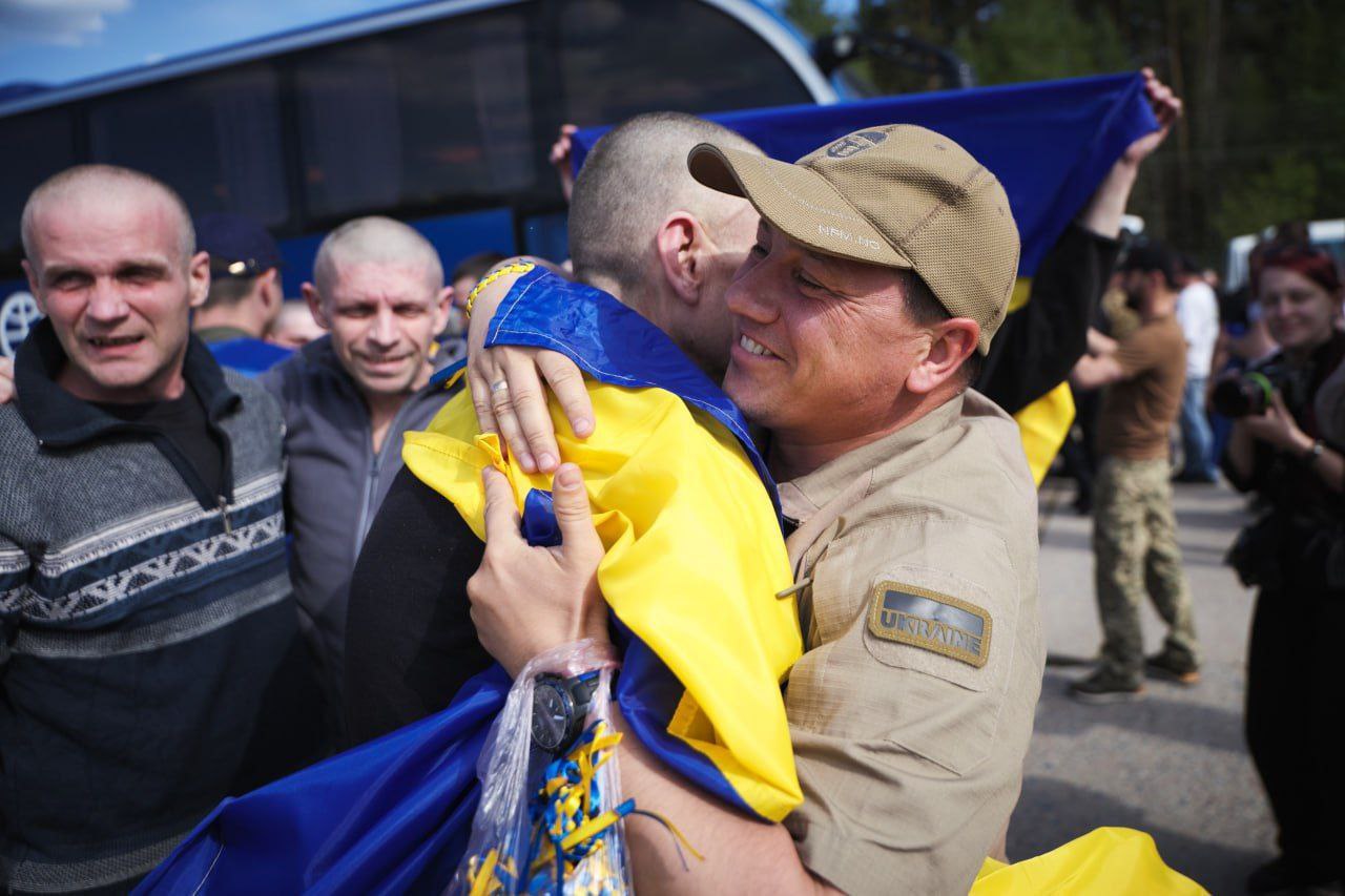 З російського полону повернули 30 жителів Дніпровщини