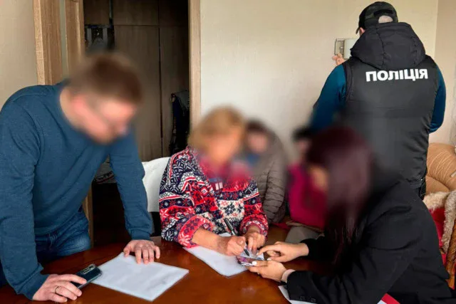 У Дніпрі та Кривому Розі аферисти привласнили житло померлих на 6 мільйонів