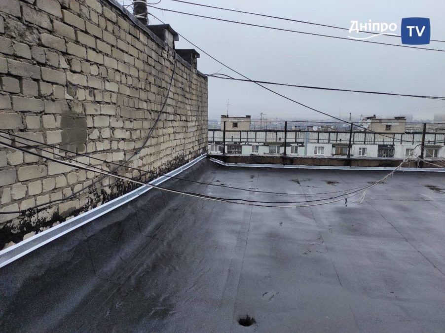 Натисни щоб дізнатись більше про: У Дніпрі відремонтують покрівлі будинків на 30 млн гривень