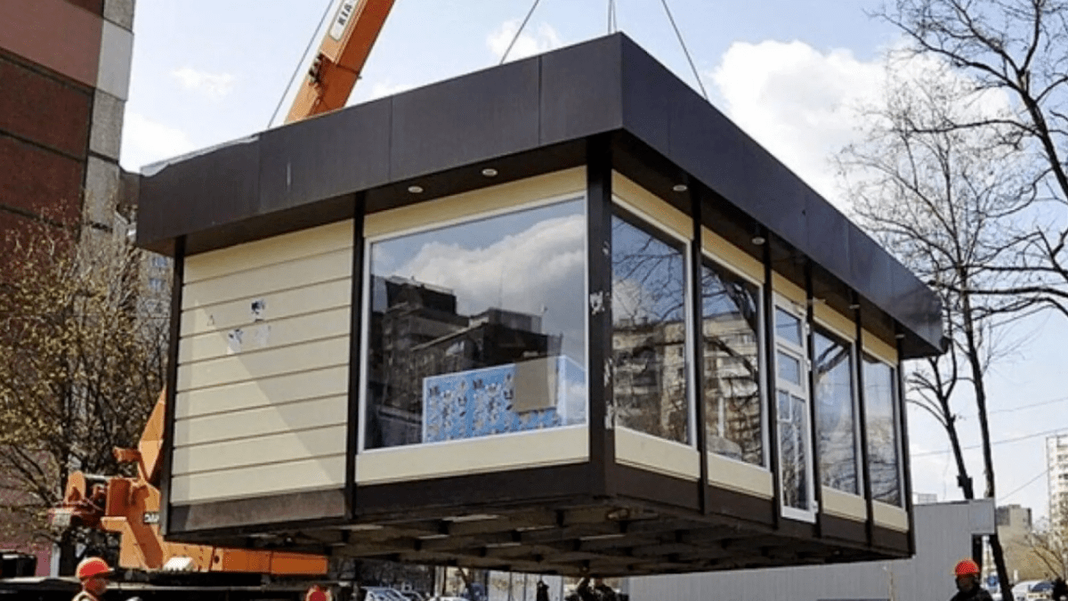 Натисни щоб дізнатись більше про: У Дніпрі хочуть демонтувати 46 споруд, огорож та навісів