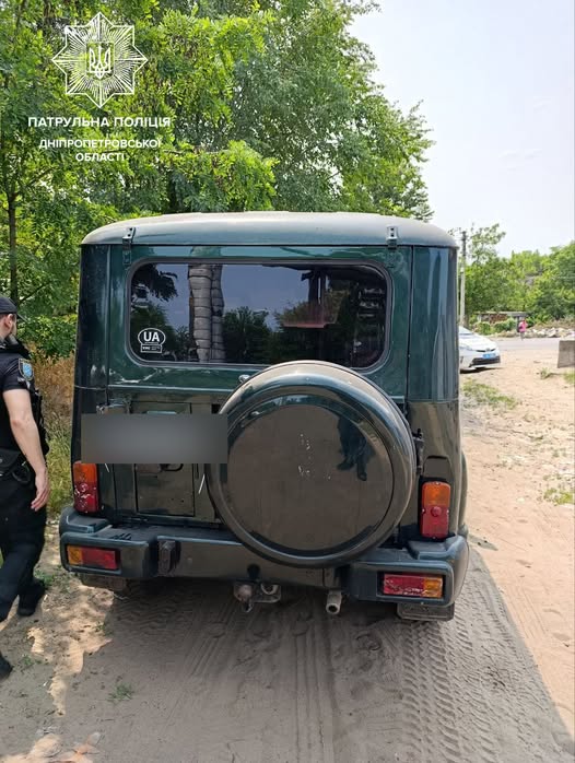 У Дніпрі знайшли викрадений на Харківщині УАЗ