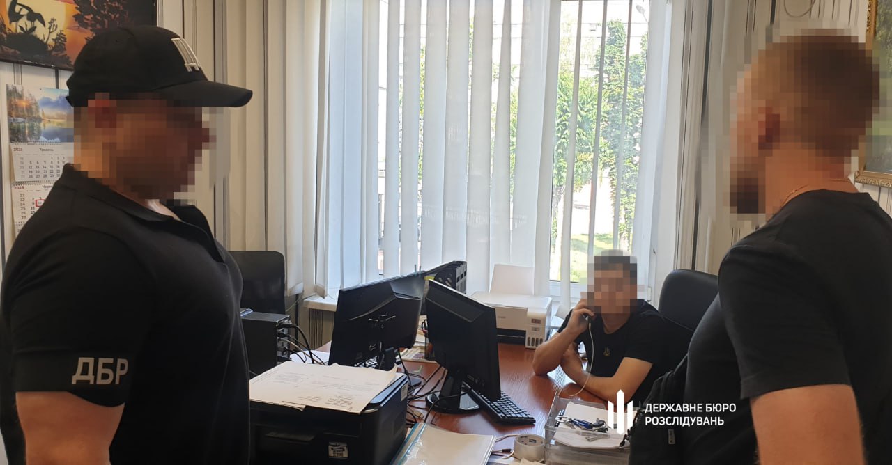 У Дніпрі правоохоронця підозрюють у видаленні даних військовозобов’язаних