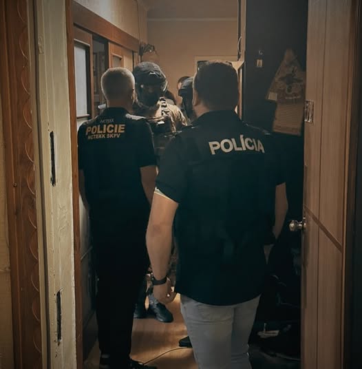 У Дніпрі затримали ймовірного «мінера», який розсилав погрози школам у Чехії та Словаччині