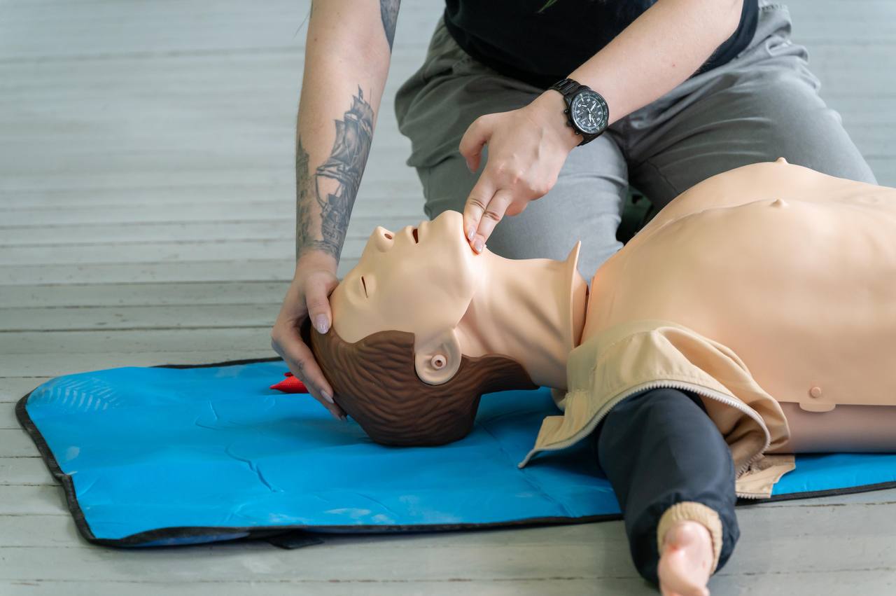 Майже 2,5 тисячі жителів Дніпровщини навчалась домедичній допомозі на тренінгах Центру готовності цивільних