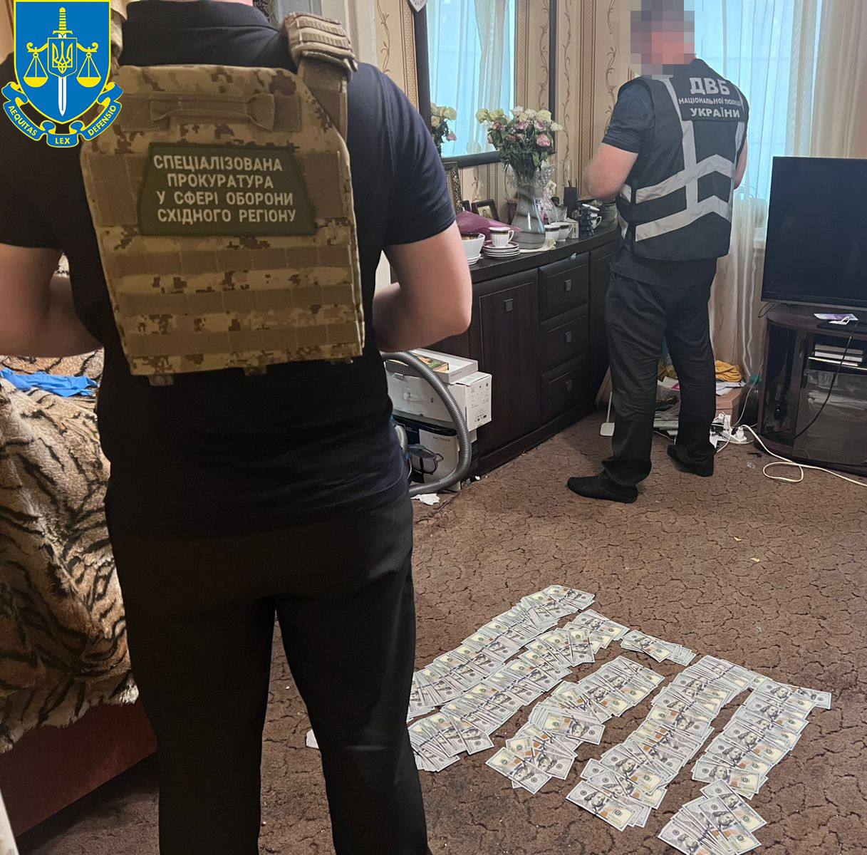 У Дніпрі інспектора медзакладу затримали на хабарі від військового