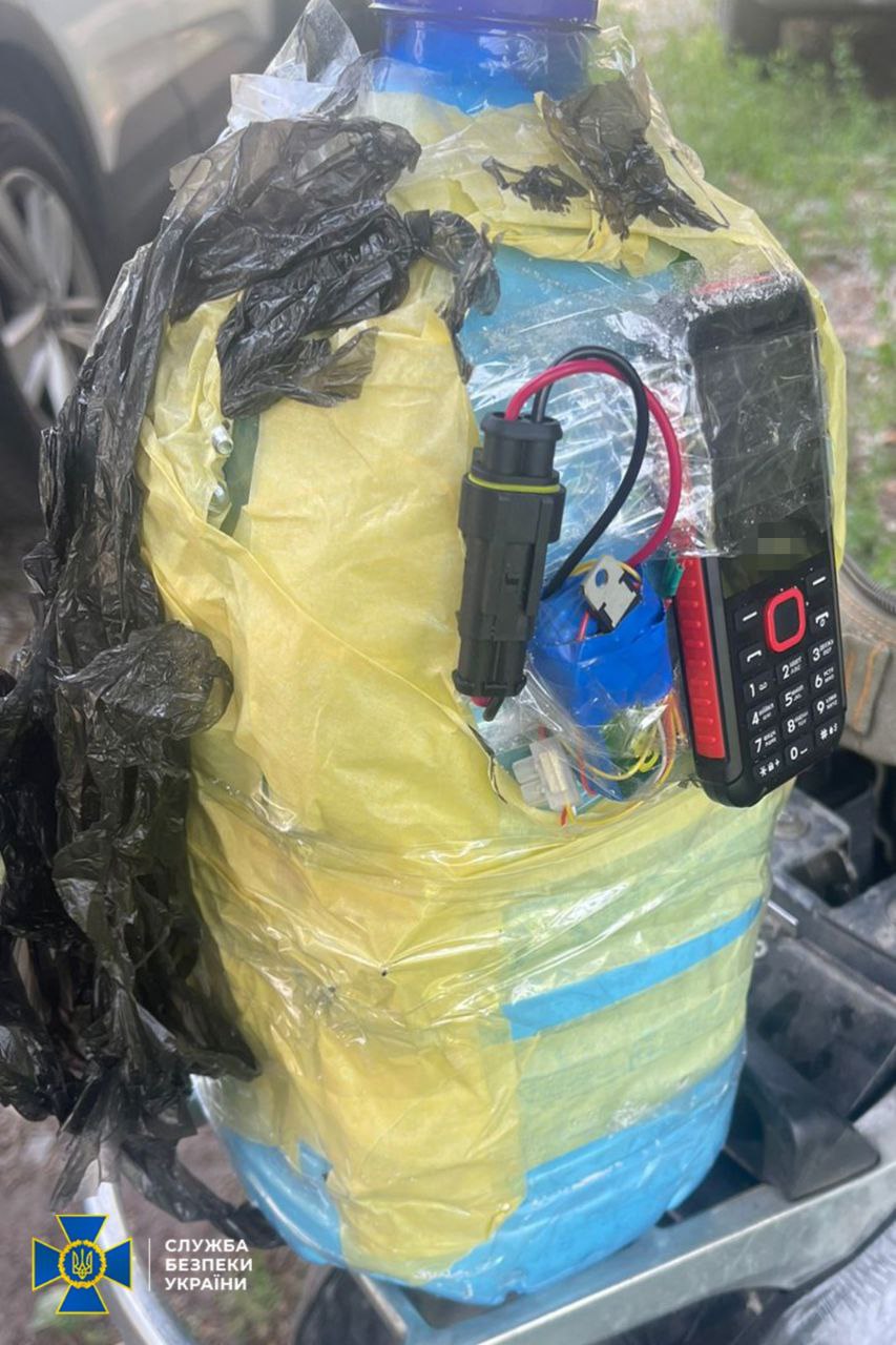 У Дніпрі затримали агентку ГРУ, яка готувала теракт біля авто місцевого судді