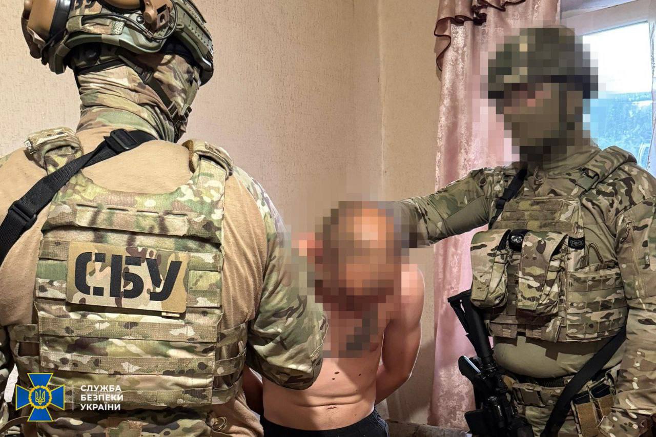 У Дніпрі СБУ затримала агентів РФ, які хотіли підірвати воїна ЗСУ