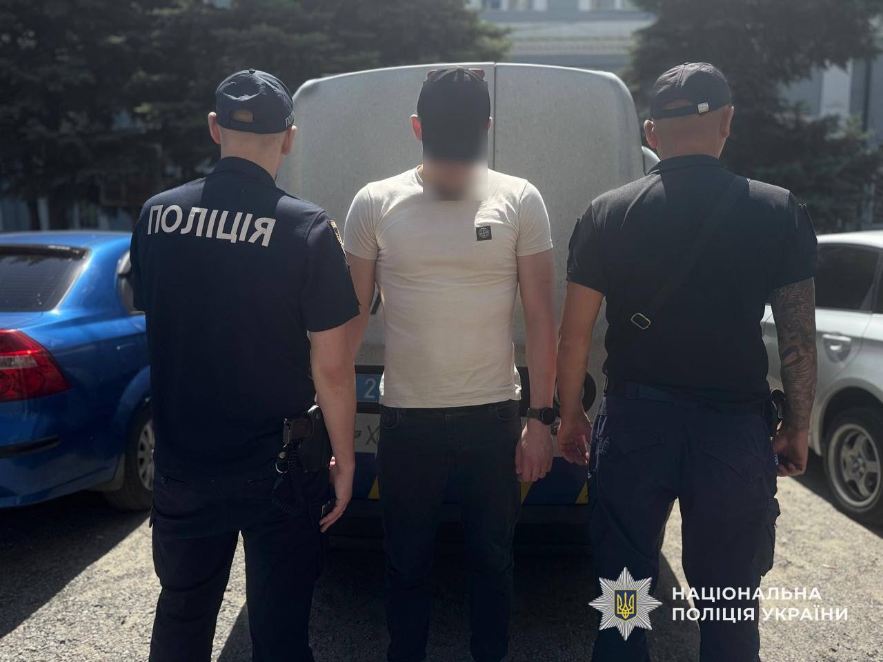 На Дніпровщині судитимуть двох чоловіків, які за $1000 підпалили авто бійця ЗСУ