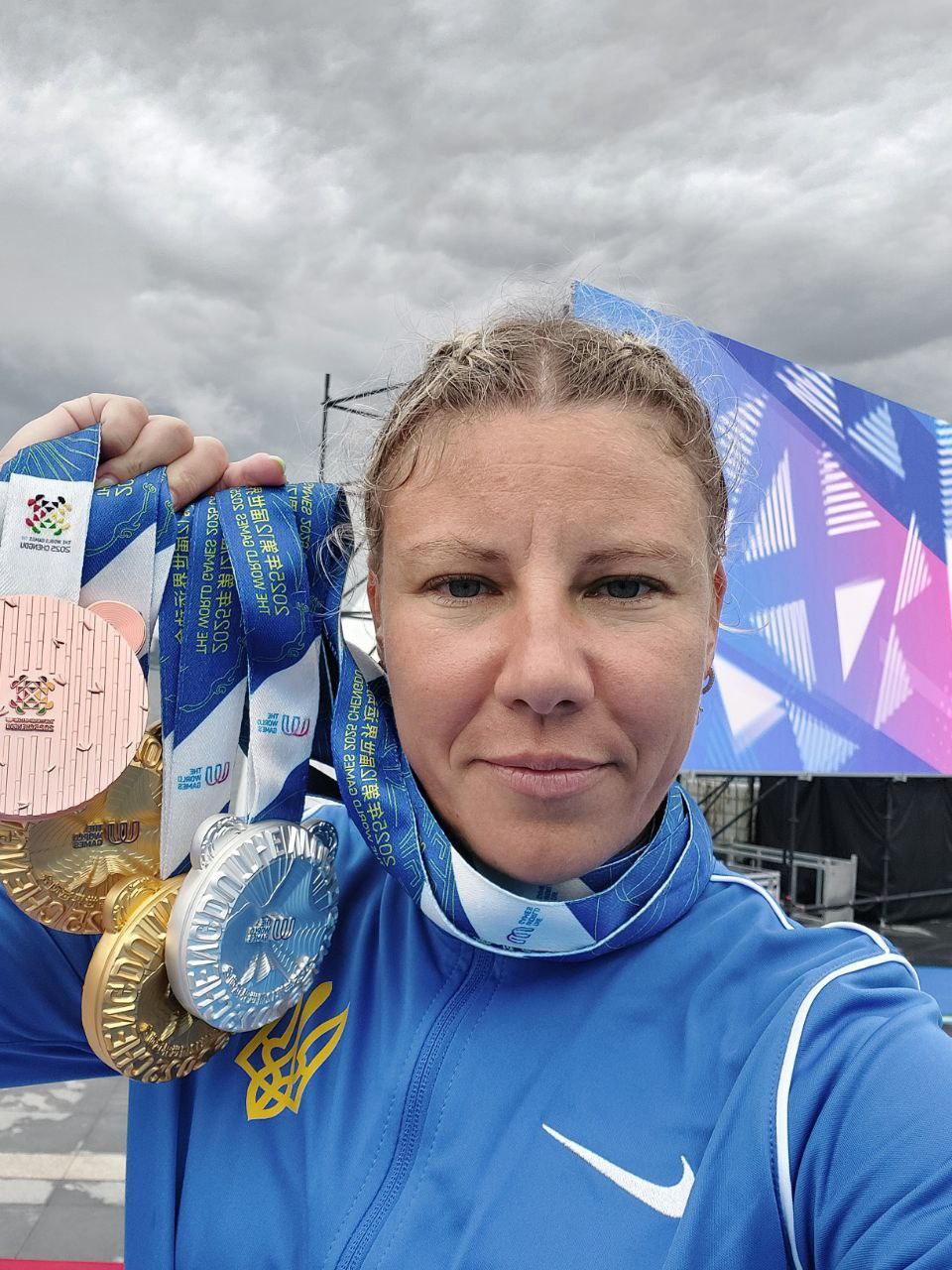 Драконячий успіх: до Дніпра веслувальниця везе чотири медалі зі Всесвітніх ігор-2025