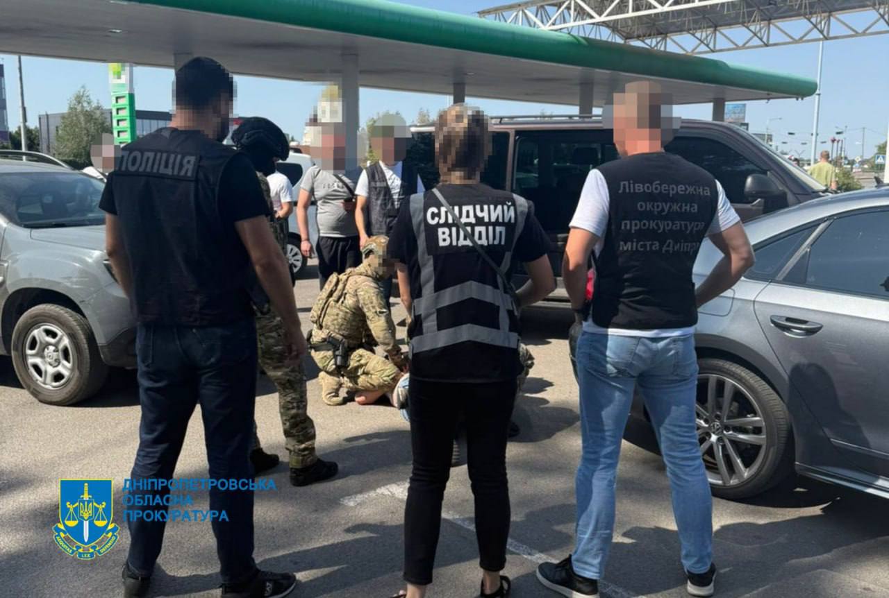 $10 тисяч за статус батька-одинака: у Дніпрі викрили схему втечі від служби