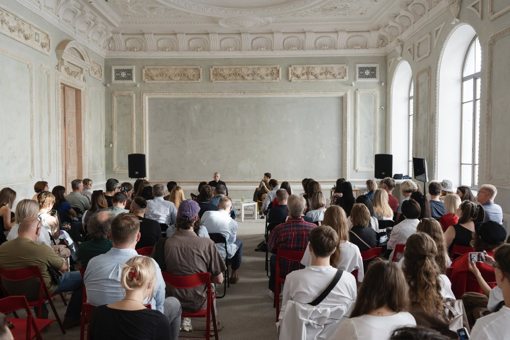 Які артпростори та творчі осередки є у Дніпрі та що там можна відвідати