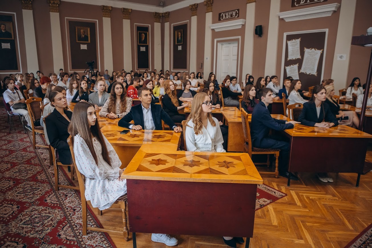 Студенти Дніпра поспілкувалися з Нобелівською лауреаткою миру