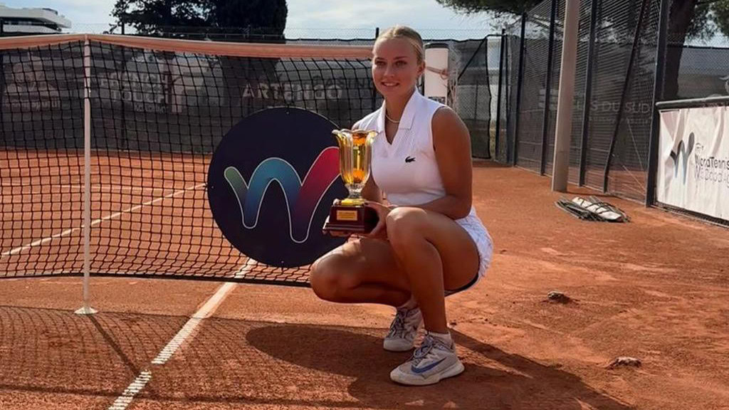 18-річна тенісистка з Дніпра стала чемпіонкою турніру у Франції
