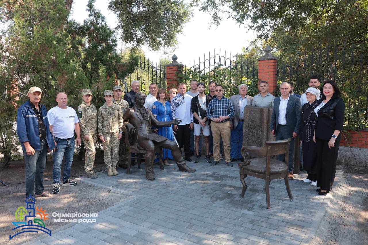 У Самарі відкрили релокований пам’ятник Тарасу Шевченку з Покровська
