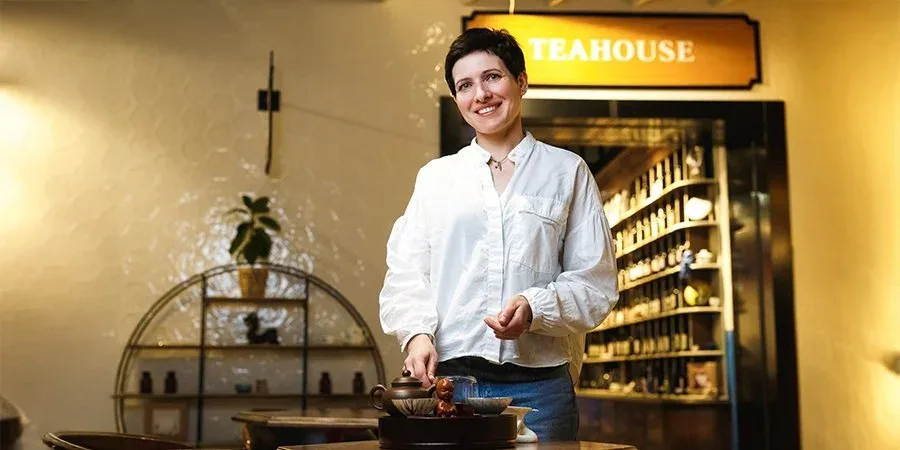 У Дніпрі чай горів тиждень: як відновлюється TEAHOUSE після знищення виробництва