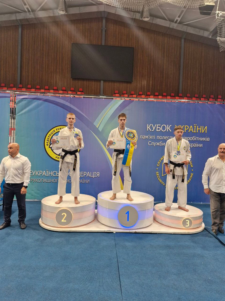 Дніпровські спортсмени вибороли 17 медалей на Кубку України з рукопашного бою