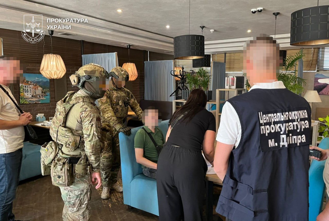 12 тис доларів за нелегальний перетин кордону: у Дніпрі затримали чоловіка