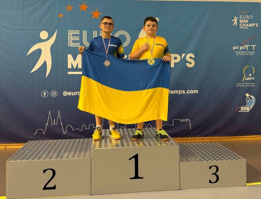 Юний дніпрянин виборов срібло на турнірі з настільного тенісу у Франції