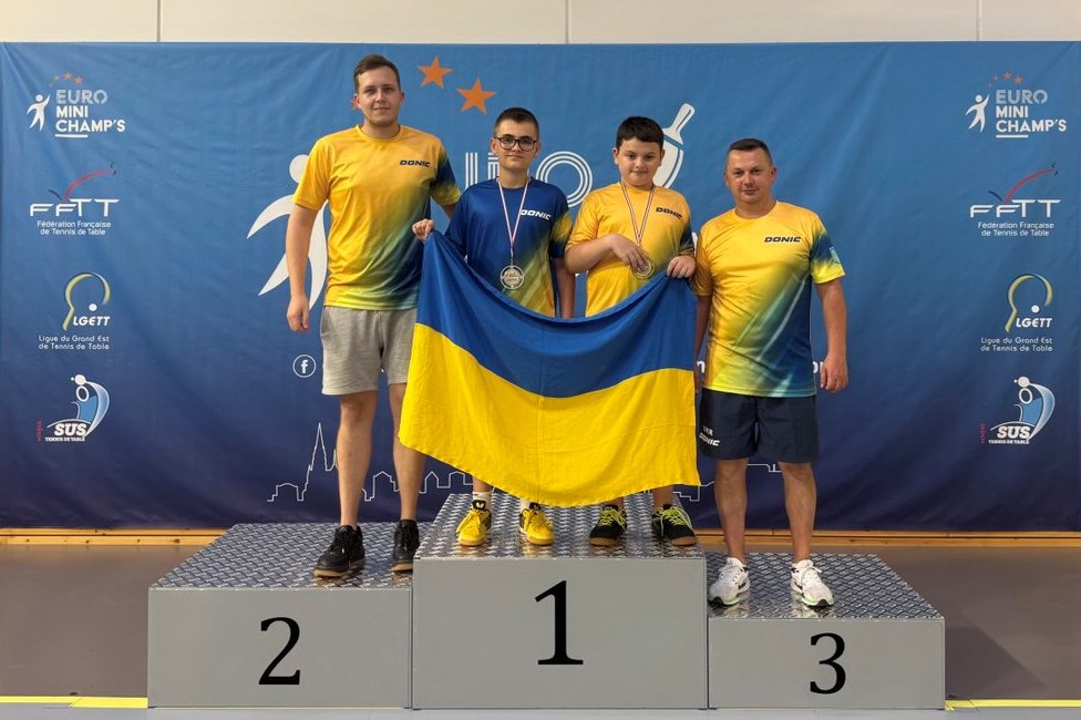 Юний дніпрянин виборов срібло на турнірі з настільного тенісу у Франції