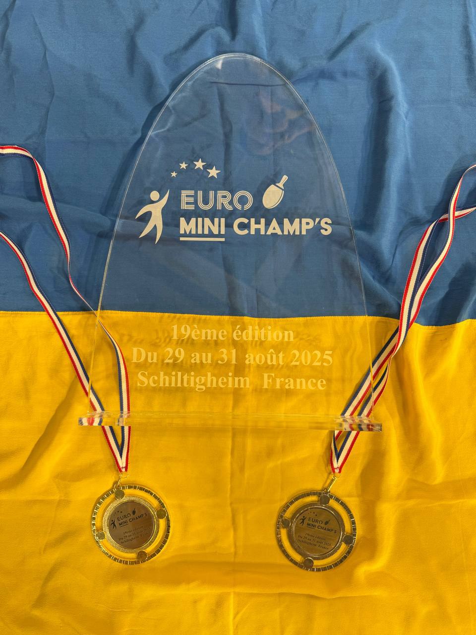Юний дніпрянин виборов срібло на турнірі з настільного тенісу у Франції