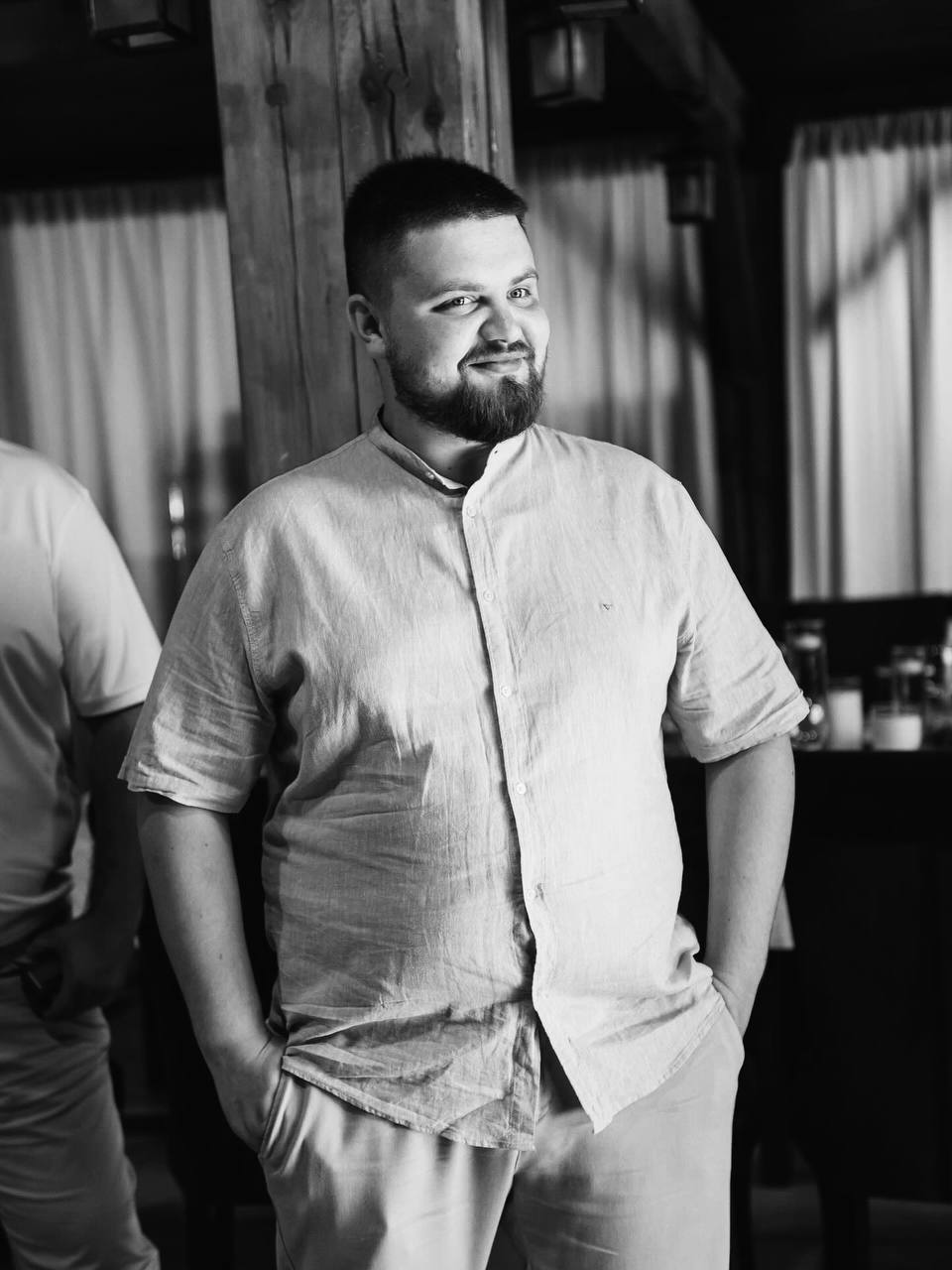 У службовому авто знайшли мертвим 25-річного поліцейського з Кривого Рогу