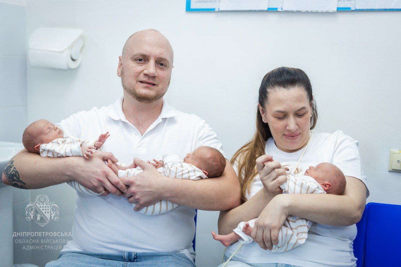 На Дніпровщині народилися одразу дві трійні