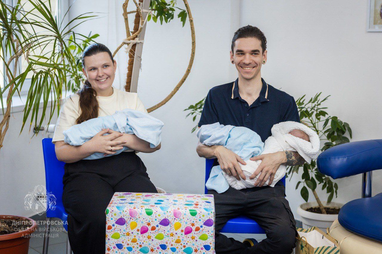 На Дніпровщині народилися одразу дві трійні