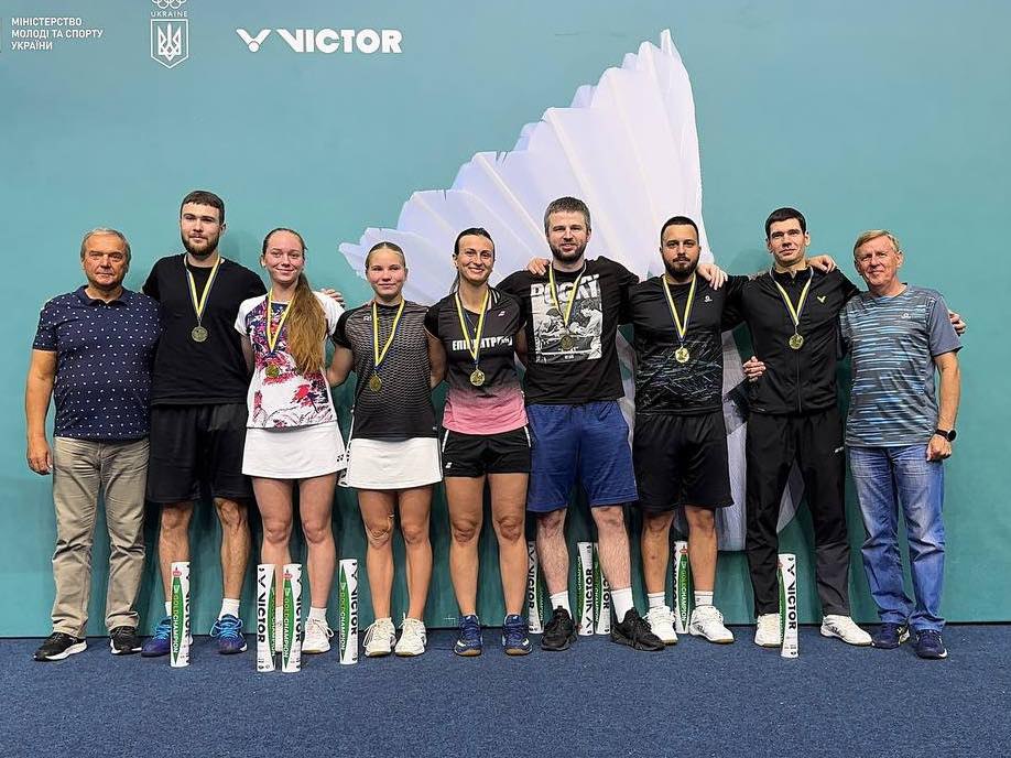 Дніпровські бадмінтоністи вибороли золото і срібло Суперліги-2025