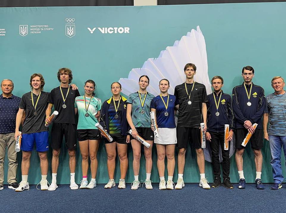 Дніпровські бадмінтоністи вибороли золото і срібло Суперліги-2025