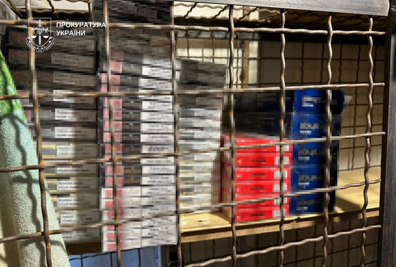 У Синельниківському районі вилучили понад 3 тисячі пачок підроблених цигарок