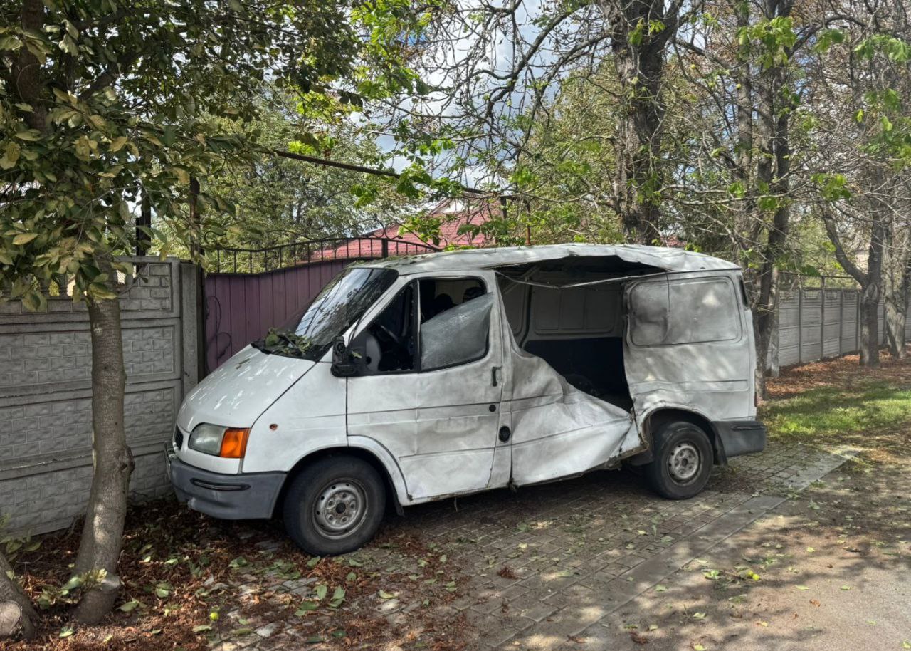 Ворог атакував Дніпровський район дронами та обстрілював громади області