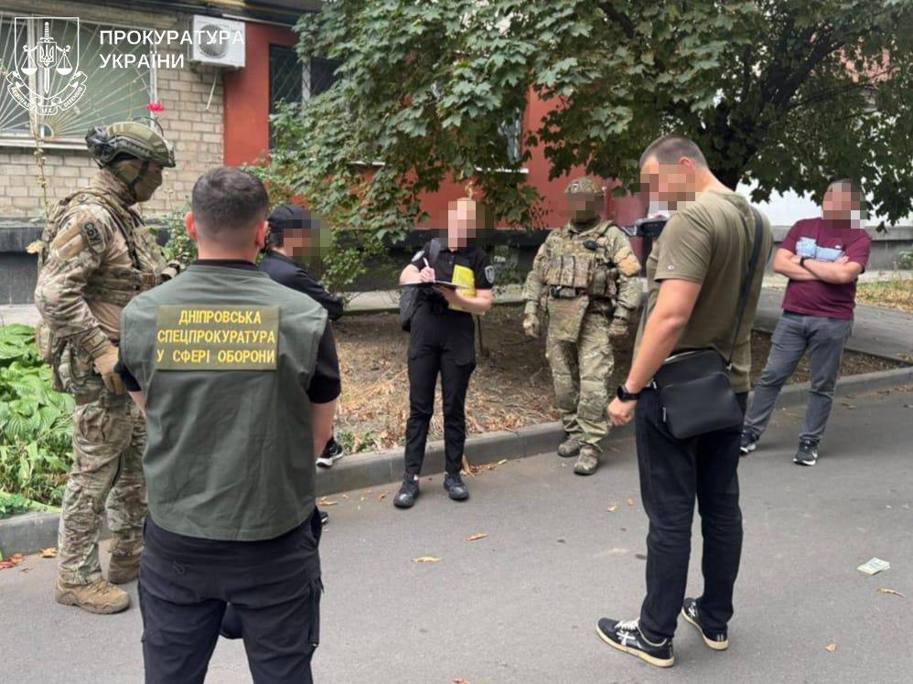 У Дніпрі затримали офіцера ЗСУ, який влаштовував втечі військових до Європи