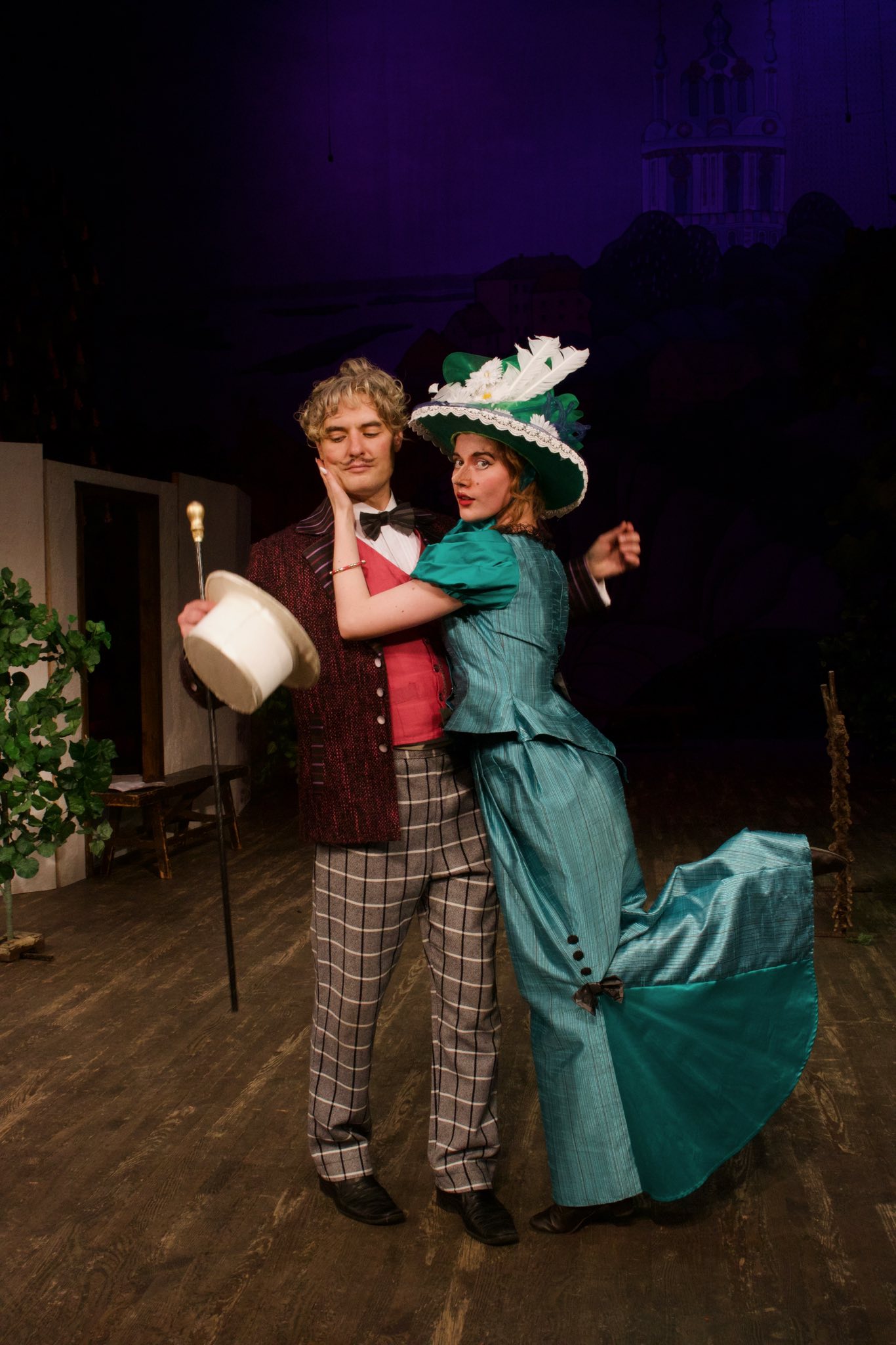 Які театральні вистави подивитись у Дніпрі вже у вересні?