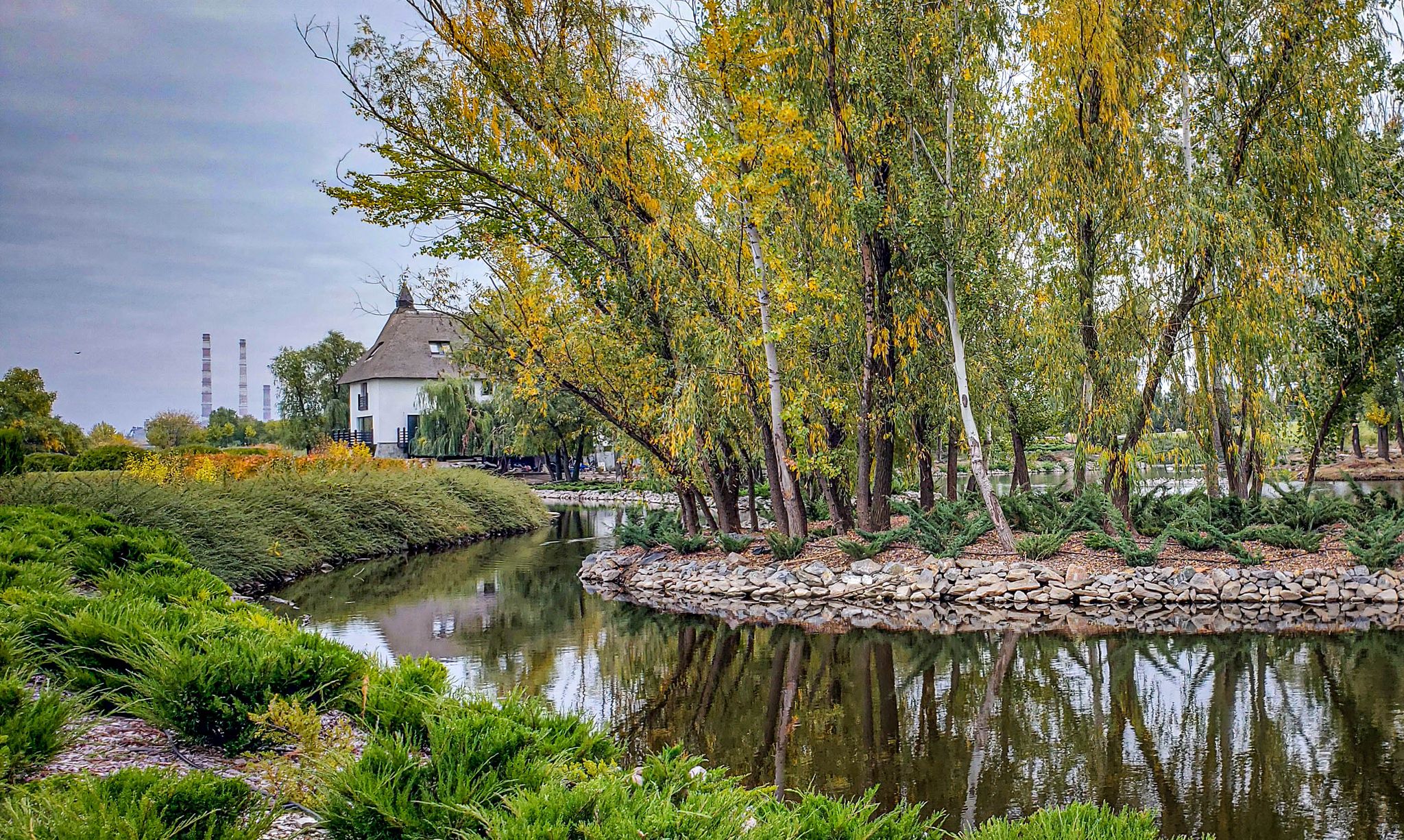 Міська рада Дніпра хоче знести дамби, причали та містки яхт-клубу
