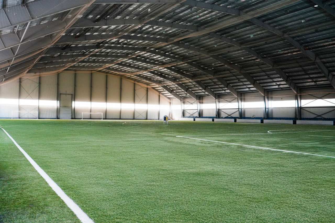 ПриватБанк виставив на аукціон «Дніпро-Арену» та тренувальну базу