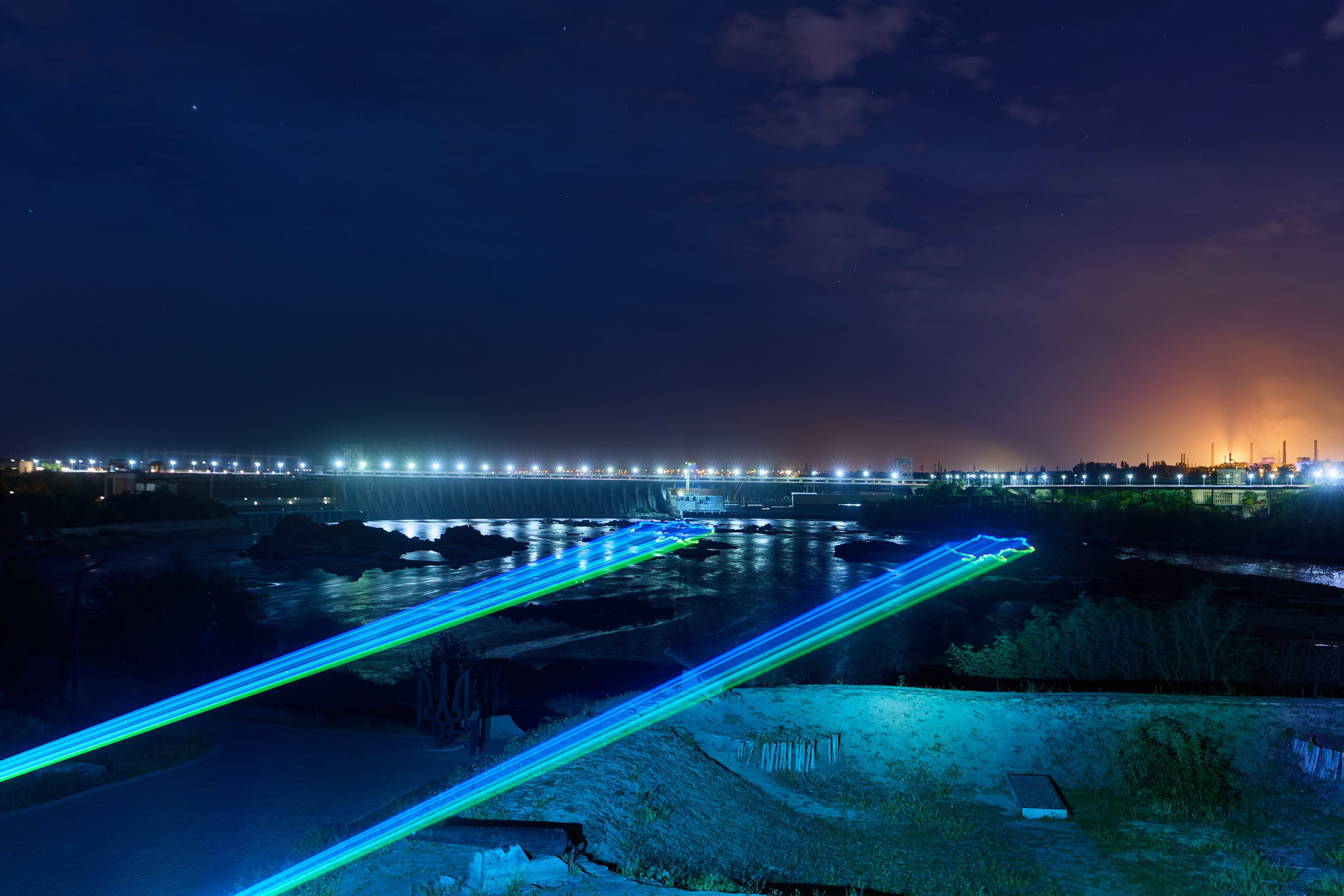 Дніпровська компанія відновила лазерно-проекційну артінсталяцію на Хортиці