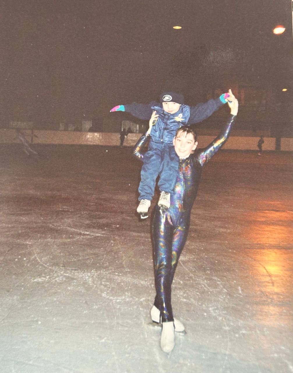 Дніпрянка, якій брат віддав свою нирку, проходить реабілітацію після трансплантації