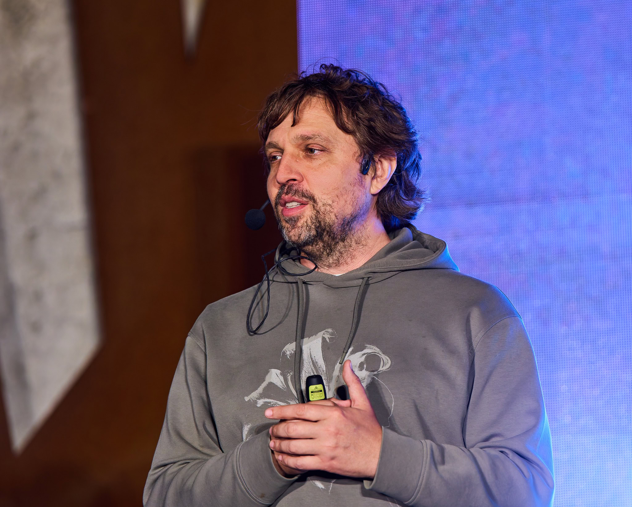 Дніпровська компанія відновила лазерно-проекційну артінсталяцію на Хортиці