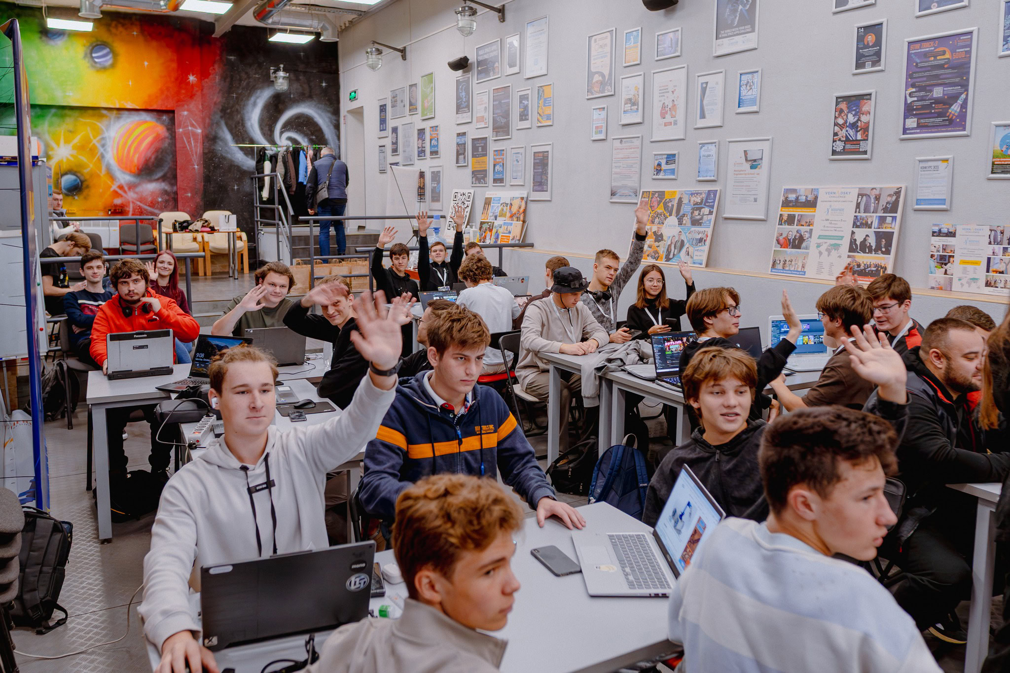 Дніпро став найбільшою локацією Європи на міжнародному хакатоні NASA Space Apps Challenge