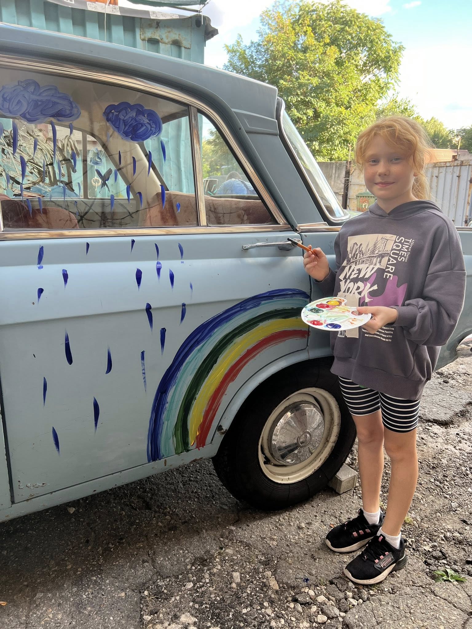 Дніпрянам пропонують розфарбувати справжній ретроавтомобіль