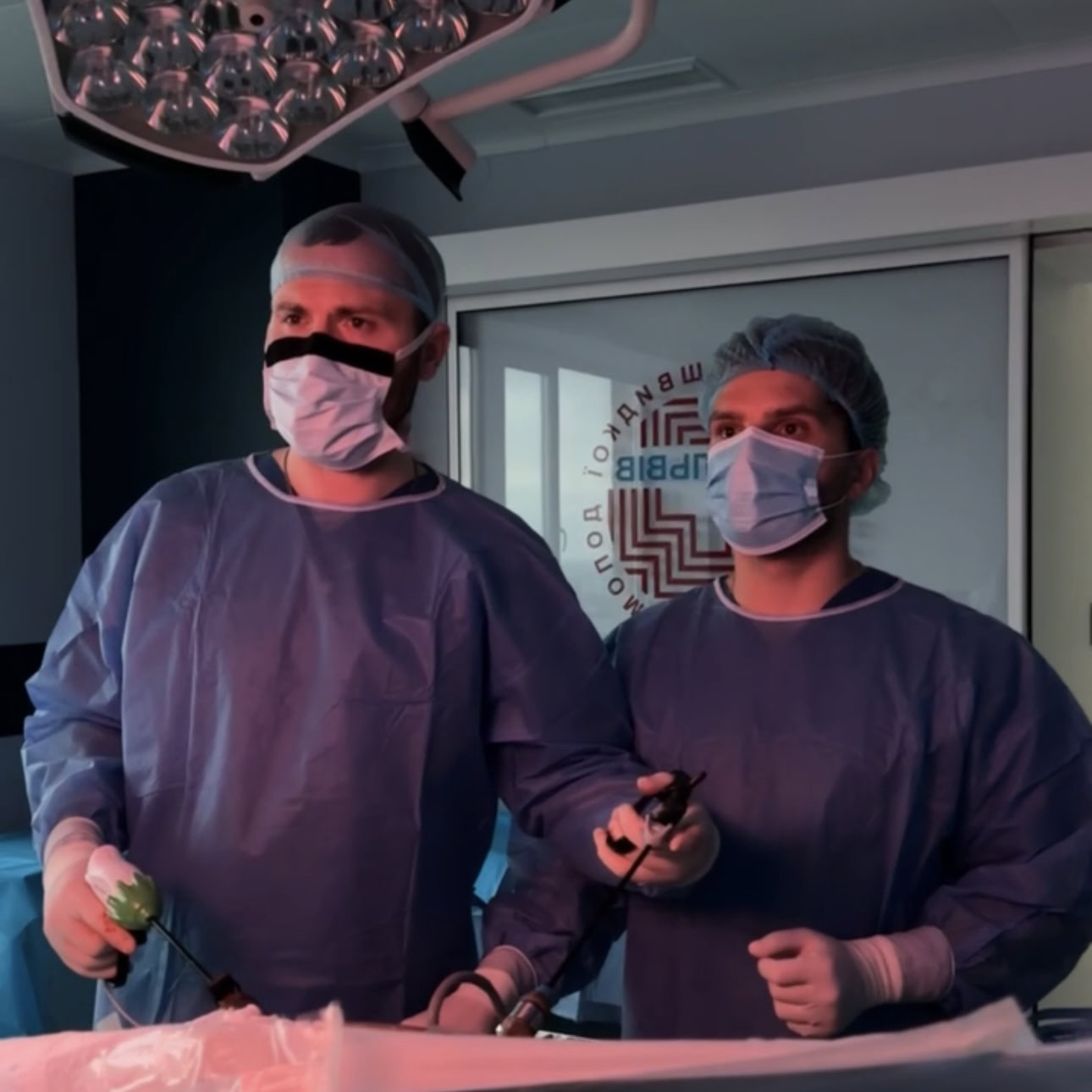 Дніпрянка, якій брат віддав свою нирку, проходить реабілітацію після трансплантації