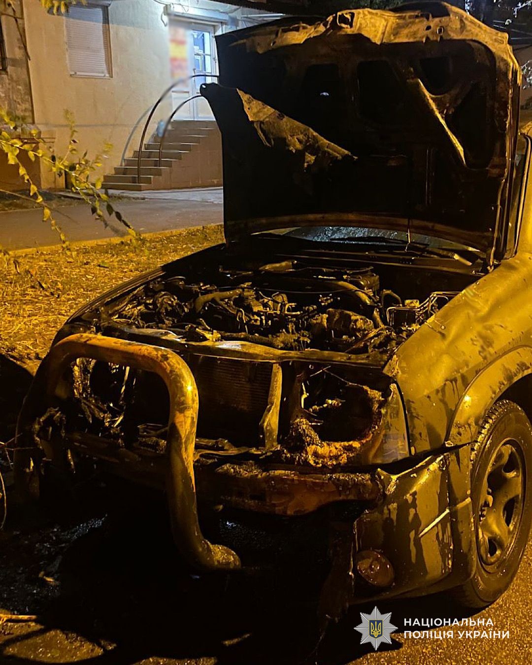 У Дніпрі затримали двох підлітків, які підпалили автомобіль